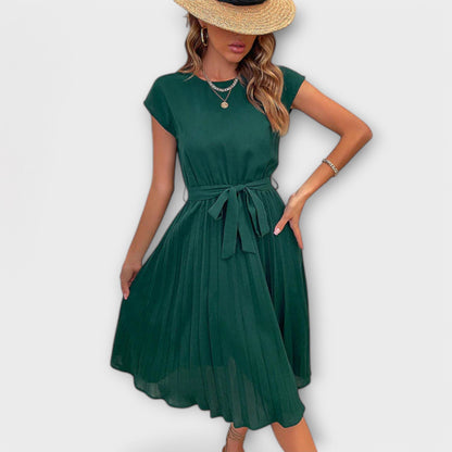 Claire - Short sleeves, pleated, casual mini dress
